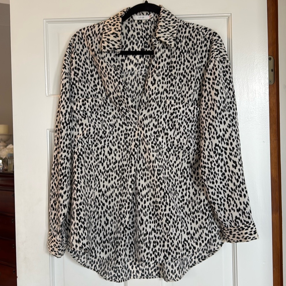 Flowy top; EUC; great for work/social